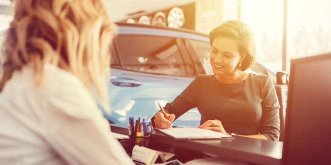 Large Women in car dealership 3 v2